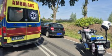 Śmiertelny wypadek! Nie żyje rowerzystka, droga zablokowana